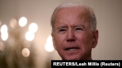 美国总统拜登在白宫东厅发表讲话。(2021年5月17日)