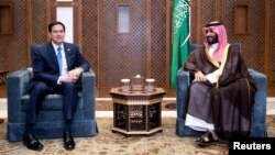 2025년 3월 10일 사우디아라비아를 방문한 마르코 루비오 미국 국무장관 모하메드 빈살만 사우디아라비아 왕세자와 만나 회담을 갖고 있다.