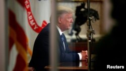 Obraćanje predsednika Donalda Trampa naciji iz Ovalne kancelarije povodom koronavirusa (Foto: Reuters)