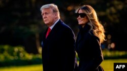 Donald i Melanija Tramp praznike provode u rizortu Mar a Lago na Floridi