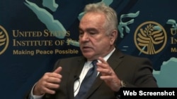 美国国家安全委员会印太事务协调员坎贝尔11月19日参加美国和平研究所(USIP)会议 （USIP 会议视频截图）