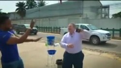 Mike "Nzita" abandi "défi" ya kosukola maboko mpo na COVID19