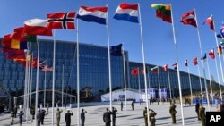 Istaknuto je da je sigurnost BiH važna za regiju, Evropu i NATO, kao i da taj savez ostaje predan partnerstvu s BiH i reformskim naporima