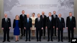 Američki predsjednik Džo Bajden sa liderima Bukureštanske devetorke - grupom od devet zemalja na istočnom krilu NATO-a (Foto: AP/ Evan Vucci)