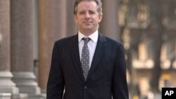 Kristofer Stil, bivši obaveštajac MI6 koji je sastavio dosije o Donaldu Trampu u London, snimljen 7. marta 2017. (Foto: AP/Victoria Jones)