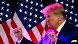 资料照片:美国前总统特朗普在拉斯维加斯举行的共和党志愿者招募活动上发表讲话。(2023年7月8日)