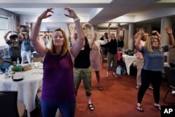 Para guru di Concord, New Hampshire, mengikuti pelatihan untuk menangani stres di kelas (dok: AP)