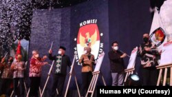 KPU RI saat peluncuran Hari Pemungutan Suara Pemilu Serentak Tahun 2024, 14 Februari 2022. (Foto: Courtesy/Humas KPU)