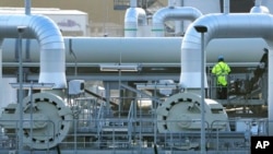 FILE - Fasilitas pendaratan pipa gas Nord Stream 2 di Lubmin, Jerman utara, 15 Februari 2022.