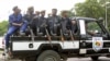 Les forces de police à Brazzaville, le 23 juin 2002.
