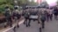 武警出动，前往压制茂名的抗议行动(目击者提供)