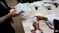 Izborni štab u Ohaju, ilustracija