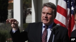 来自新泽西州的共和党众议员史密斯 (2012年6月15日资料图片）