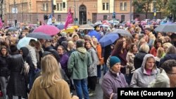 Protestni skup zaposlenih u obrazovanju održan je ispred Ministarstva prosvete (Foto: Fonet/Marko Dragoslavić)