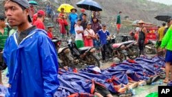 Gawarwakin wadanda suka mutu sanadiyyar gocewar lakar.