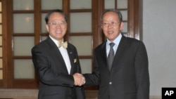 王光亚会见香港特首曾荫权