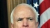 Thượng nghị sĩ John McCain trong 1 cuộc họp báo để thảo luận về một nghị quyết của Quốc hội lên án chính phủ Syria ở Điện Capitol, Washington, 28/3/2012