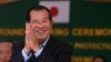 Hun Sen Plays Down Risk From EU Trade Sanctions as Delegation Arrives in Cambodia