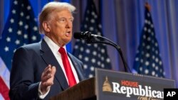 រូបឯកសារ៖ ប្រធានាធិបតីជាប់ឆ្នោតលោក Donald Trump ថ្លែងនៅក្នុងកិច្ចប្រជុំនៃសន្និសីទ House GOP ថ្ងៃទី១៣ ខែវិច្ឆិកា ឆ្នាំ២០២៤ នៅរដ្ឋធានីវ៉ាស៊ីនតោន។