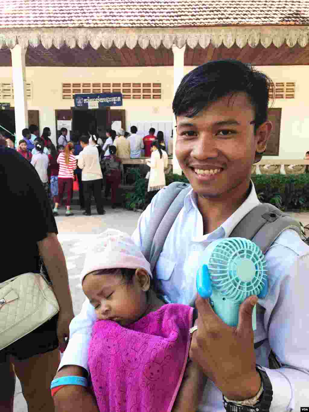 Karantin davom etayotgan bo&#39;lsa-da, jismoniy mashq uchun saharlab tashqariga chiquvchilar ko&#39;p. Janubiy Afrika.