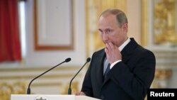 Putin drži govor u Kremlju, 28. maja, 2015.