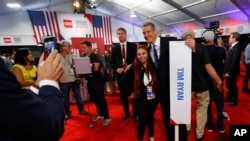 众议员提姆.瑞安在这次辩论会上（2019年7月31日）