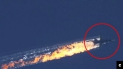 თურქეთის მიერ ჩამოგდებული რუსეთის SU-24, რომელიც სირიაში თურქმანების პოზიციებს ბომბავდა