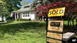 Proyek-proyek pembangunan rumah di Amerika mulai melamban bulan Agustus (foto: ilustrasi).