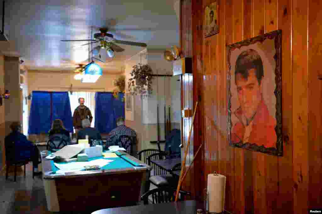 不可思议的投票地点