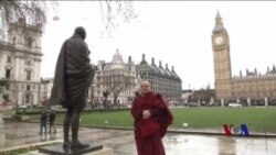 藏族僧人在伦敦开启世界之旅 抗议中国压迫