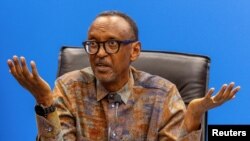 Rwanda's President Paul Kagame addresses a press conference at the Kigali Convention Center, in Kigali, 9 sanza ya libwa 2025. 