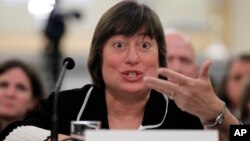 FILE - Catherine Novelli on Capitol Hill in Washington, May 19, 2011. U.S. Under Secretary of State Novelli met senior Cambodian leaders in Phnom Penh last Friday and discussed a range of issues including deforestation, energy and technology.