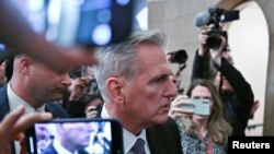 众议院共和党领袖凯文·麦卡锡仍无法在星期四的议长选举中取得足够票数取得议长宝座。