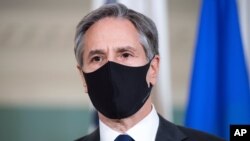 Arhiva - Državni sekretrar SAD Entoni Blinken tokom sastanka sa ukrajinskim ministrom inostranih Dmitrom Kulebom, 5. avgusta 2021. u Stejt dipartmentu u Vašingtonu.