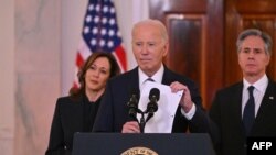 Džo Bajden predsednik SAD, potpredsednica Kamala Haris i državni sekretar Entoni Blinken na konferenciji za medije u Beloj kući (Foto: ROBERTO SCHMIDT/AFP)