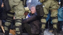 Srbija: Protesti i upotreba policijske sile prema demonstrantima