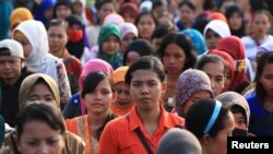 Usul seorang hakim agar perempuan yang akan menikah melakukan uji keperawanan agar bisa menurunkan tingkat perceraian ditanggapi Komnas Perempuan sebagai diskriminasi paling purba.
