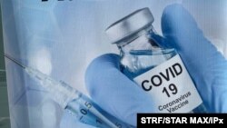 Pemerintah tengah menyiapkan vaksin COVID-19 dosis ketiga (booster) untuk umum, yang akan tersedia wal tahun 2022 secara berbayar. (Foto: ilustrasi).