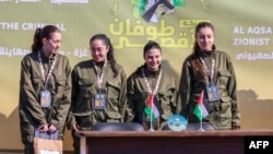 Hamas အဖွဲ့ ဓားစာခံအဖြစ် ဖမ်းဆီးခံရပြီး ပြန်လည်လွတ်မြောက်လာသည့် အစ္စရေးလ်အမျိုးသမီးငယ် ၄ ယောက် (AFP)