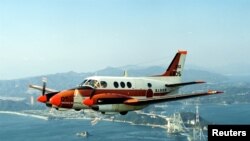 日本自卫队发布的照片显示其TC-90训练飞机（2015年7月8日）