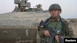 以色列称已连续两天每日空出一段时间暂停轰炸加沙北部，为前往南部避难的平民提供安全通道。（以色列国防军2023年11月5日视频截图）