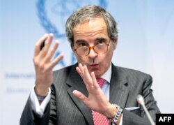 라파엘 그로시 IAEA 사무총장이 20일 오스트리아 빈에서 열린 IAEA 이사회에서 발언하고 있다.